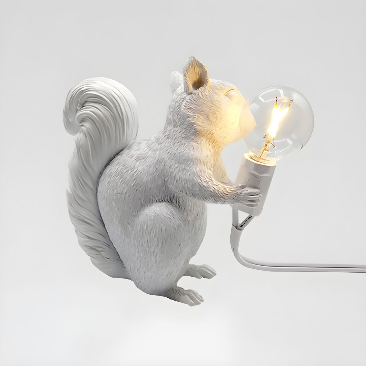 Tafellamp met Hars Eekhoorn Scandinavische Art Deco Stijl | Orvilo