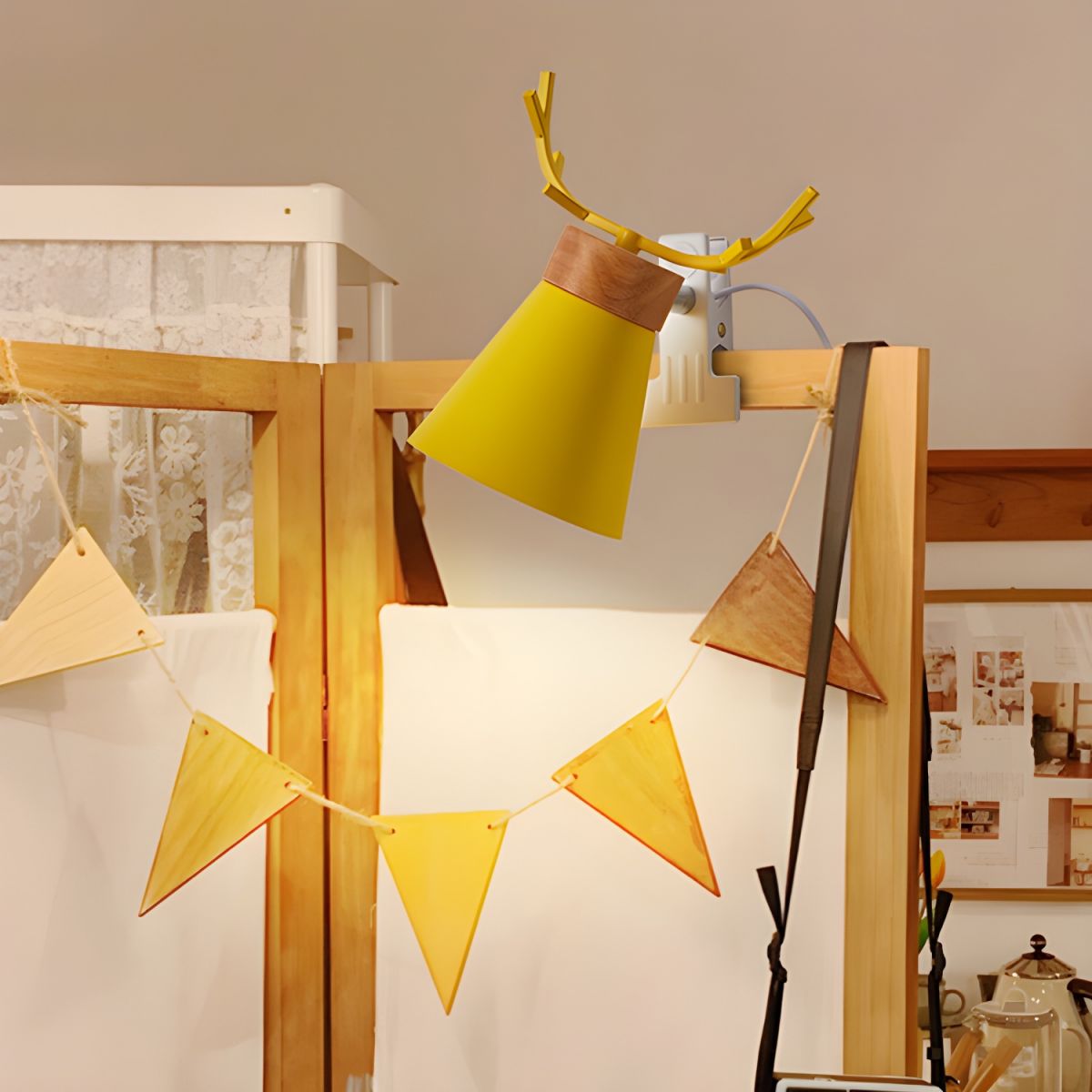 Tafellamp met Klemvoet in Moderne Macaron Stijl | Osvian