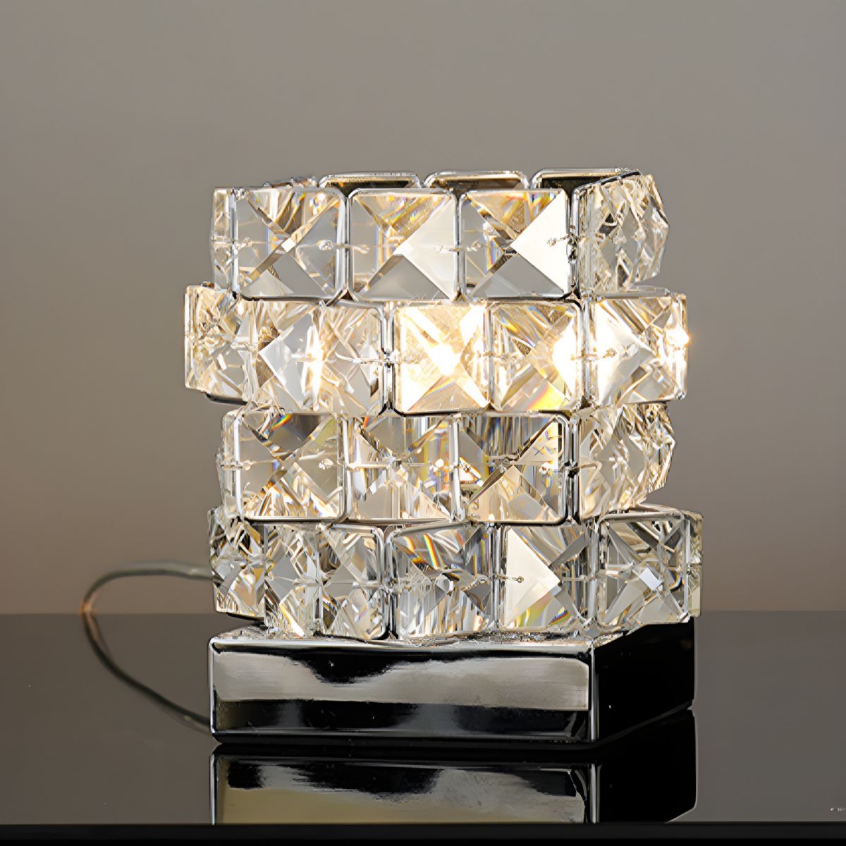 Tafellamp met Kristallen Kubus Moderne Slaapkamer Accent | Veloria