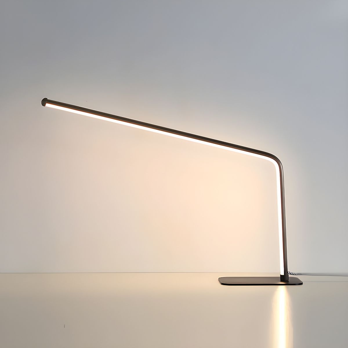 Tafellamp met LED in Scandinavische Moderne Stijl | Norvis