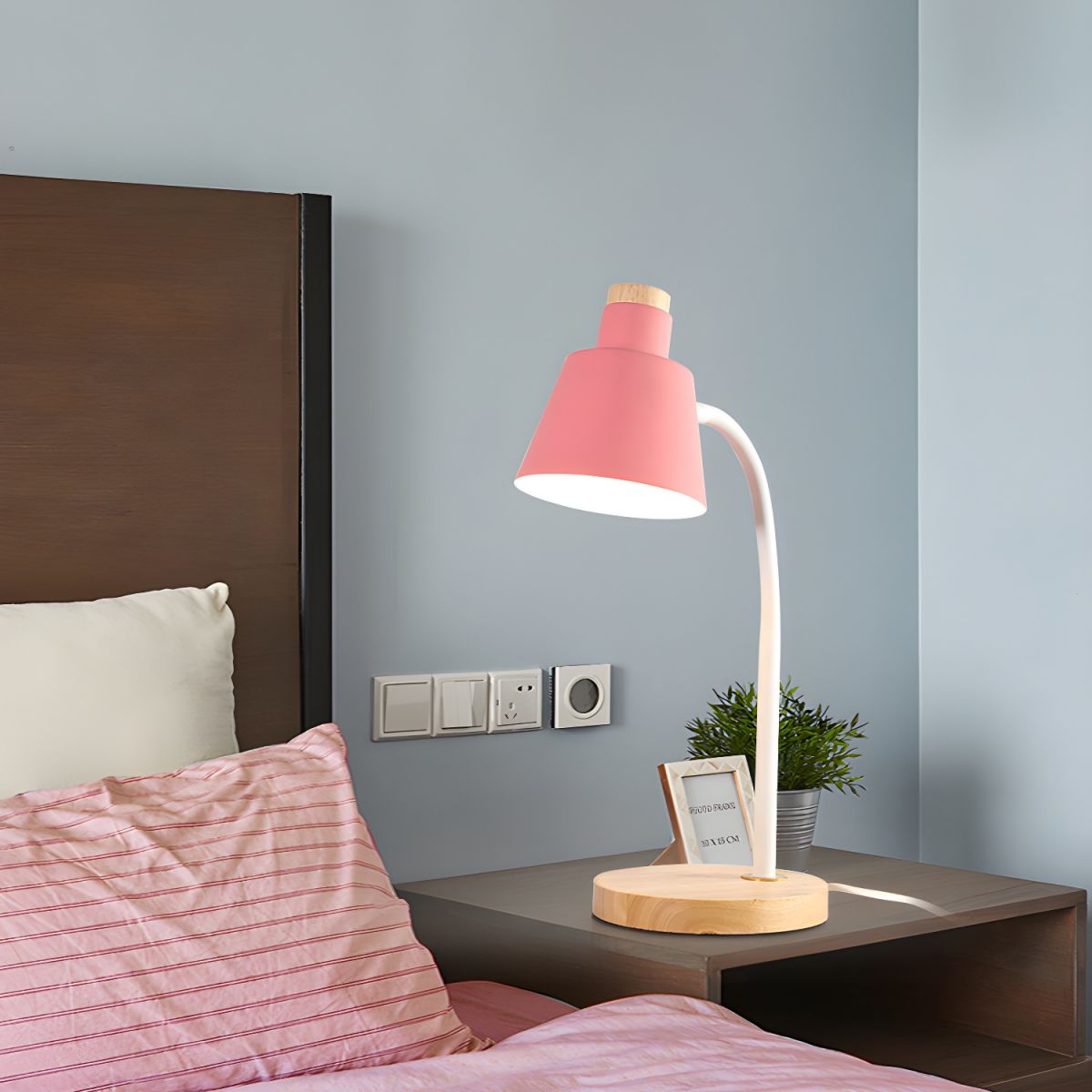 Tafellamp met Metalen Kap Scandinavische Stijl | Noriva