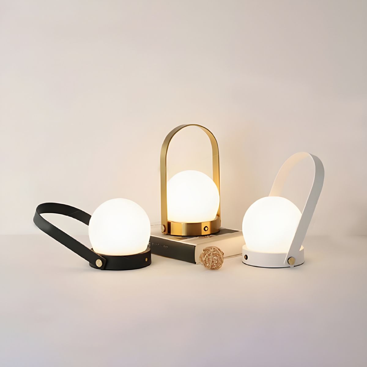 Tafellamp met Oplaadbare LED Glazen Bol Moderne Stijl | Oryvia