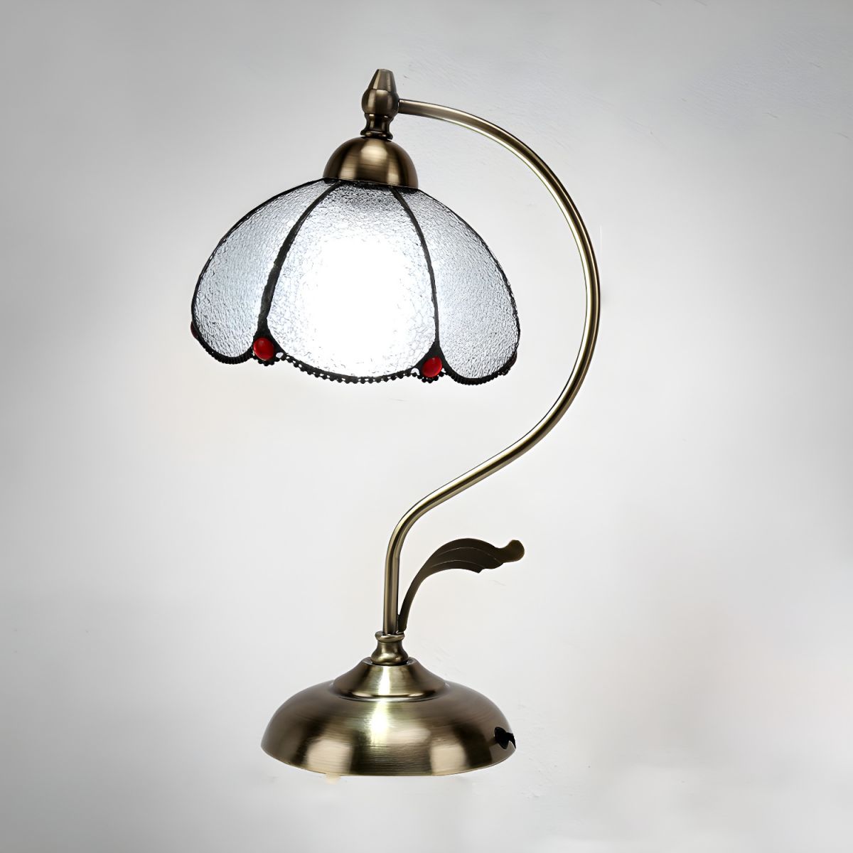 Tafellamp met Tiffany Glazen Koepel in Klassieke Stijl | Virelo